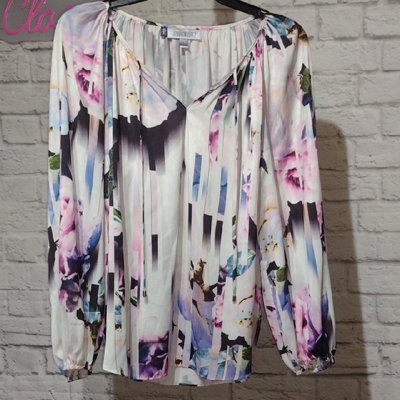 Jennifer Lopez Tops - Jennifer Lopez Floral Women's Top - Multicolor